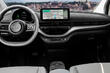 Recensione Fiat 500e: elegante berlina elettrica foto 4