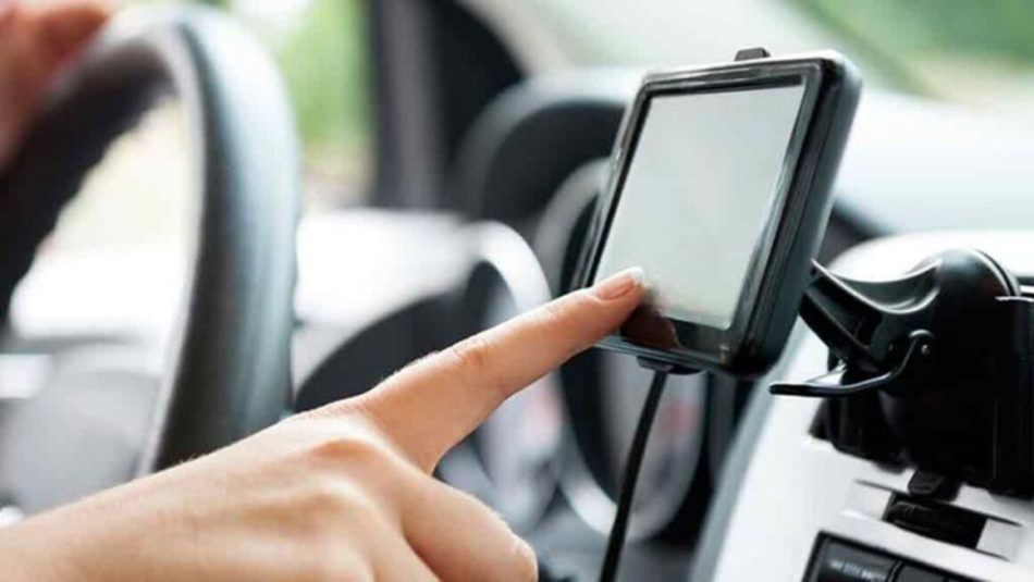 Un must per un appassionato di auto: accessori necessari per una guida confortevole