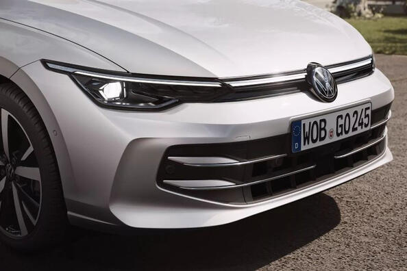 Recensione della Volkswagen Golf Variant di ottava generazione del 2024 Foto 4