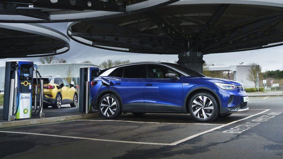 Come aumentare l’autonomia di un’auto elettrica: consigli utili