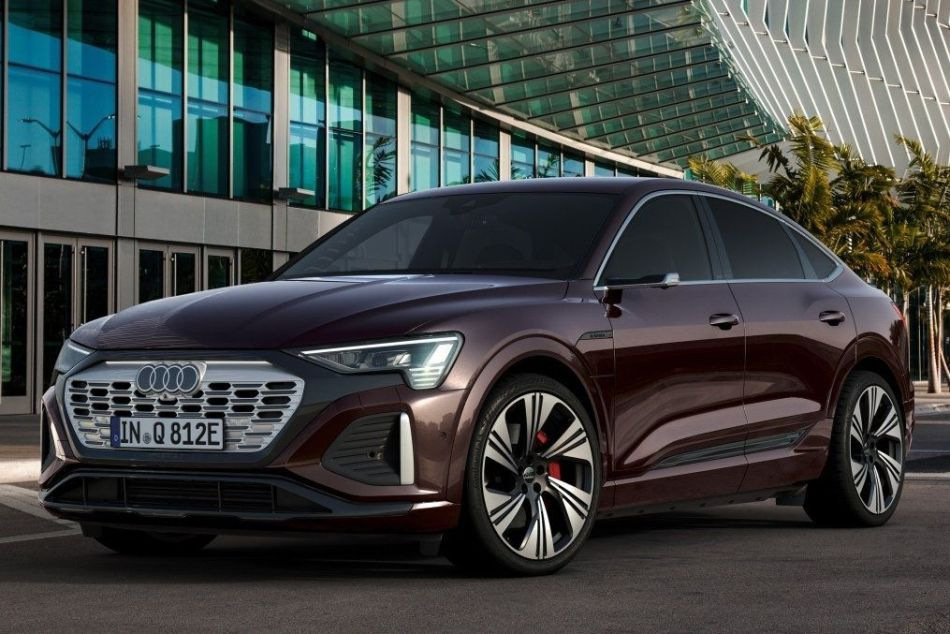 Recensione del crossover elettrico ad alte prestazioni Audi Q8 Sportback e-tron