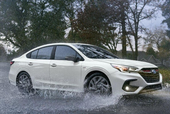 Subaru Legacy 2022: revisione della berlina di VII generazione aggiornata Foto 2