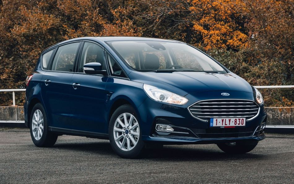 Revisione del restyling della Ford S-Max di seconda generazione