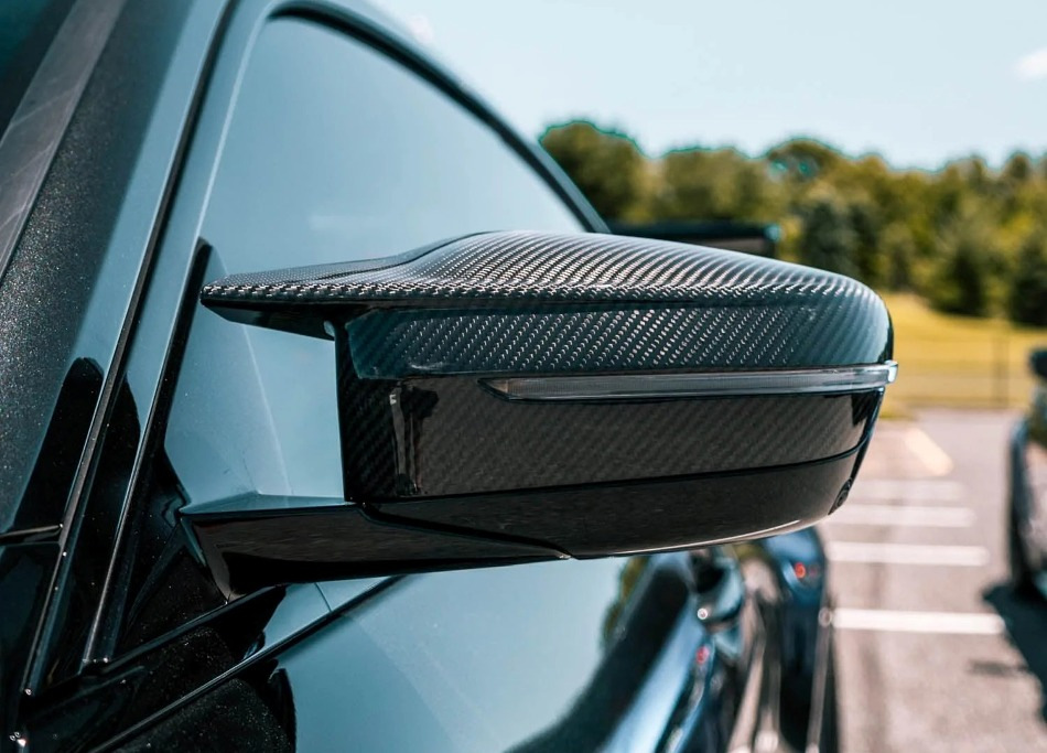 Mirror tuning: soluzioni eleganti e funzionali per l’auto