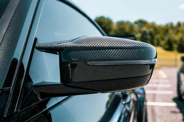 Mirror tuning: soluzioni eleganti e funzionali per l’auto