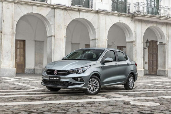 Recensione berlina Fiat Cronos