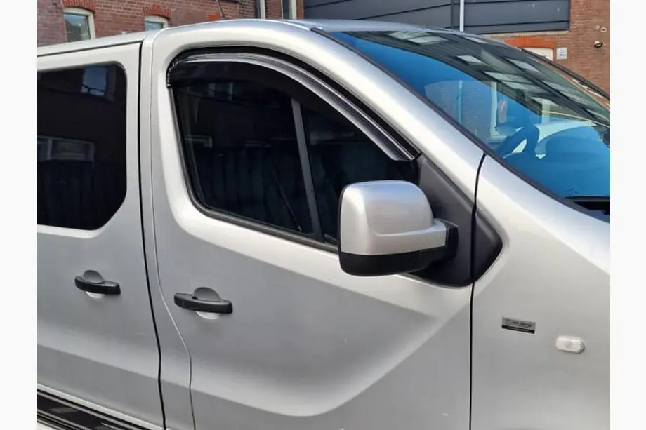 Opel Vivaro 2015-2019 Deflettori Finestrini EuroCap (2 pz) Foto 10