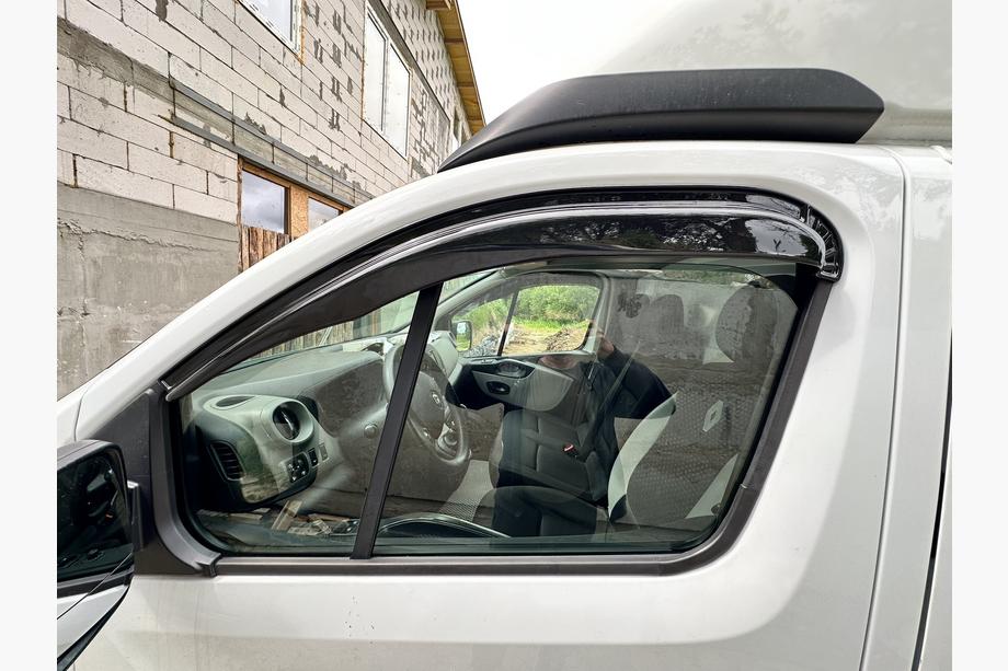 Nissan NV300/Primastar 2016- Deflettori Finestrini EuroCap (2 pz) Foto 3