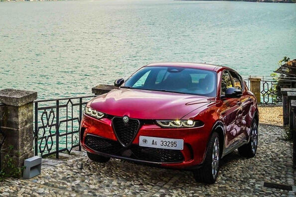 Alfa Romeo Tonale: recensione del crossover compatto italiano Foto 1