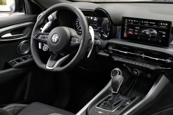 Alfa Romeo Tonale: recensione del crossover compatto italiano Foto 5