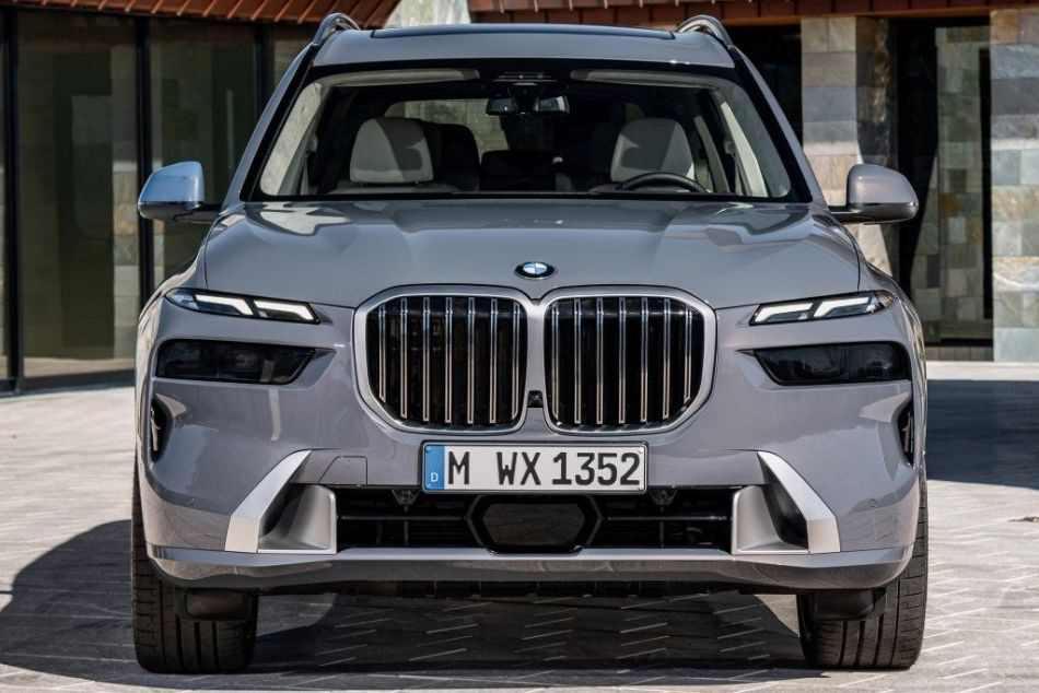 Revisione del crossover di lusso BMW X7 aggiornato