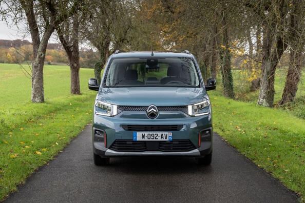 Recensione del restyling della Citroen e-Berlingo elettrica di terza generazione Foto 2
