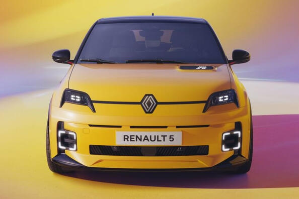 Recensione dell’auto elettrica subcompatta Renault 5 E-Tech 2024