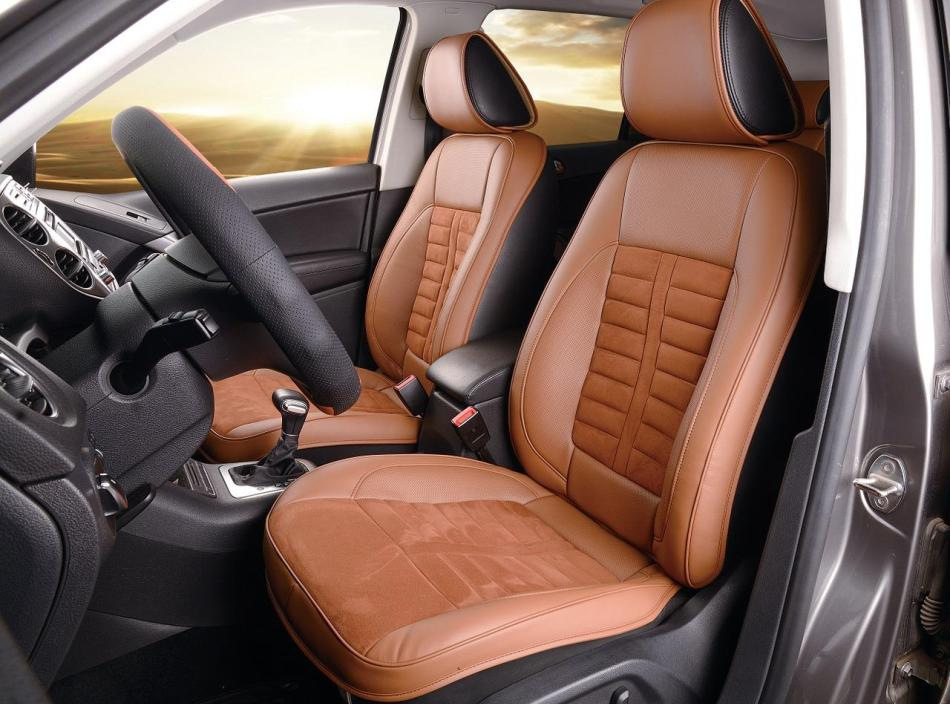 Qual è il materiale migliore per le coperture dell’auto?