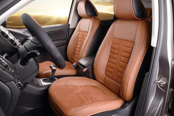 Qual è il materiale migliore per le coperture dell’auto?