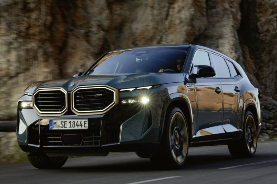 Recensione BMW XM: una nuova dimensione di sportività