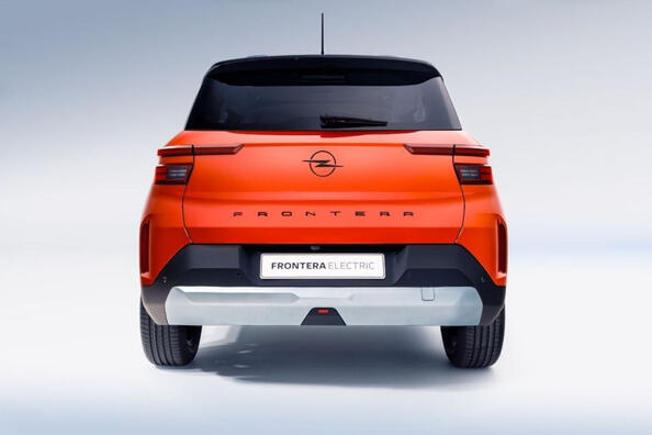 Recensione Opel Frontera Electric 2024: un nuovo capitolo nella storia dell’elettrificazione Foto 4