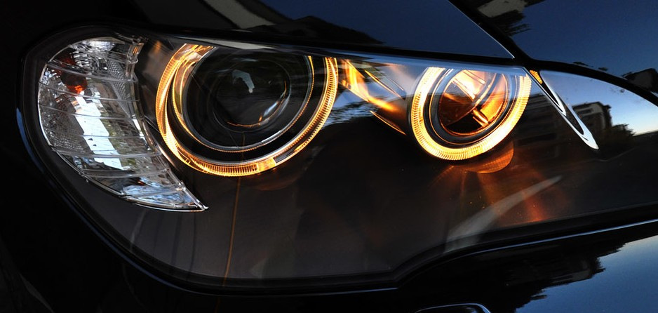 Bi-lenti in auto: cosa sono e quali sono i vantaggi?