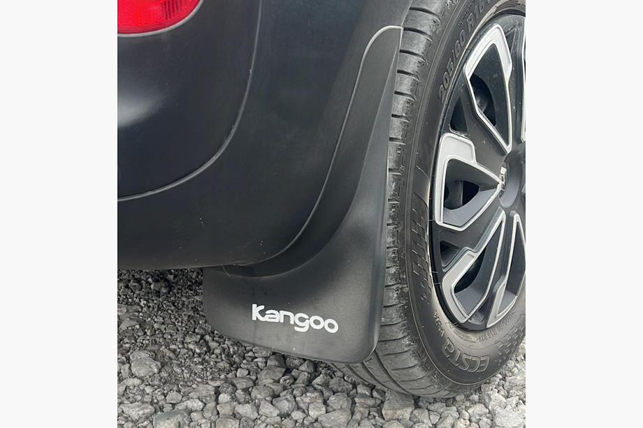 Renault Kangoo 2008–2020 Paraspruzzi Su Misura EuroCap Kit Foto 9