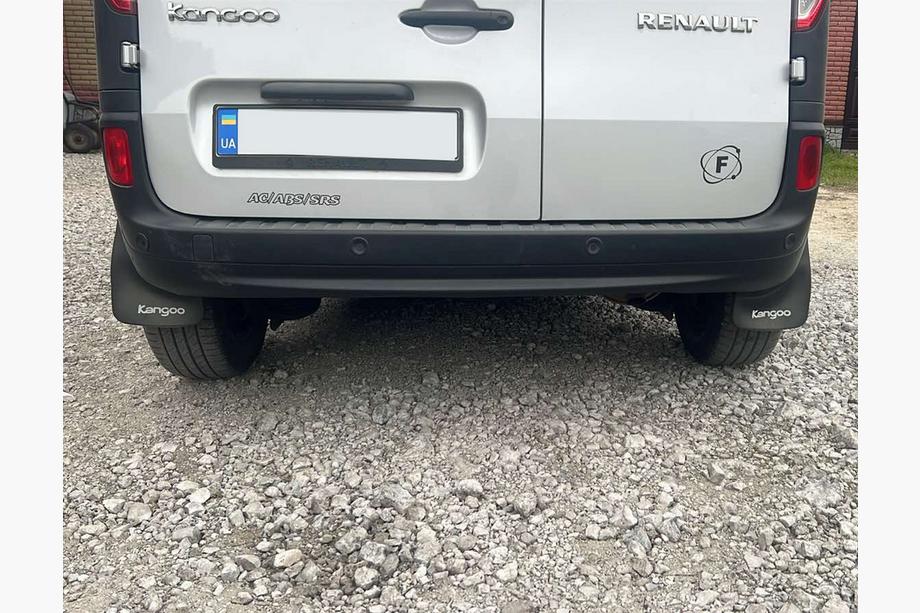 Renault Kangoo 2008–2020 Paraspruzzi Su Misura EuroCap Anteriori Image