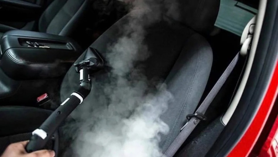 Ozonizzazione dell’auto: eliminazione degli odori sgradevoli