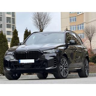 Kit restyling per X5 M60i foto 3