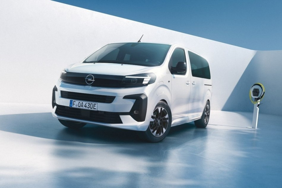 Recensione del monovolume elettrico Opel Zafira Electric 2024