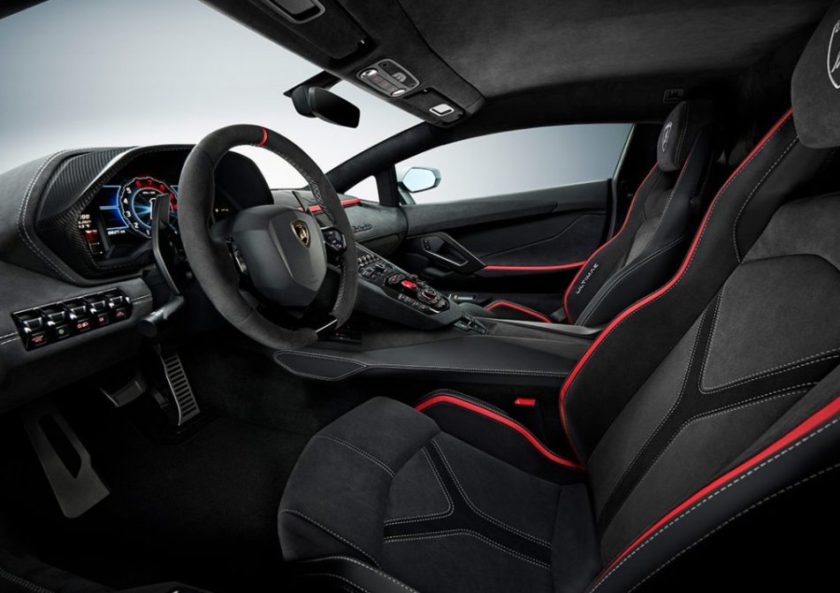 Alcantara nel tuning dell’auto: opzioni per l’uso
