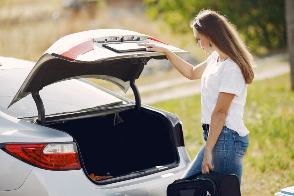 Il bagagliaio dell’auto non si apre: ragioni e cosa fare