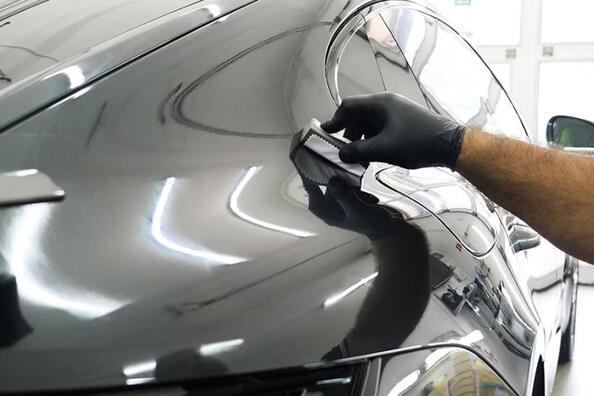 Cos’è il vetro liquido per un’auto?