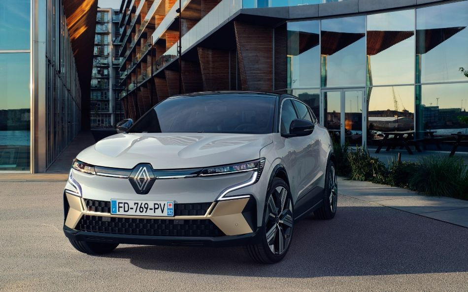 Recensione della berlina Renault Megane E-Tech Elettrica