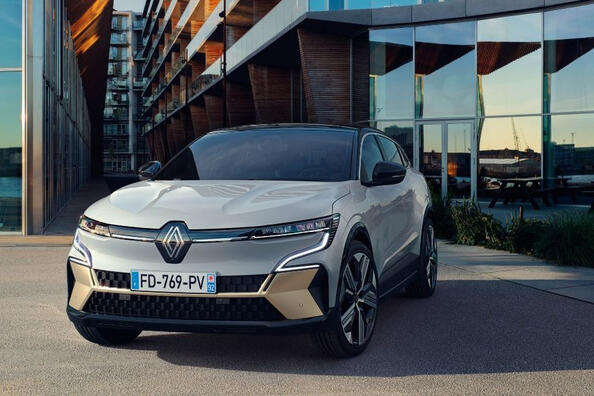 Recensione della berlina Renault Megane E-Tech Elettrica