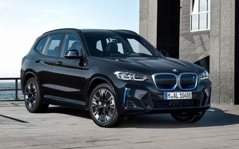 BMW iX3 2021: recensione dettagliata del crossover elettrico aggiornato