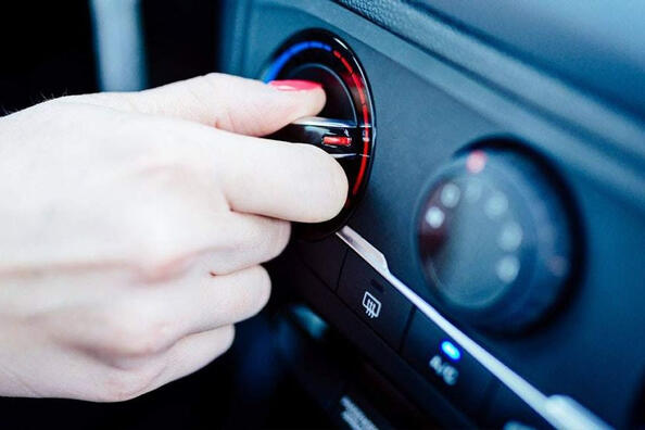 Come riscaldare rapidamente l’interno di un’auto