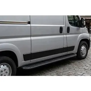Pedane Laterali Tayga Black (2 pz, Alluminio) foto 1