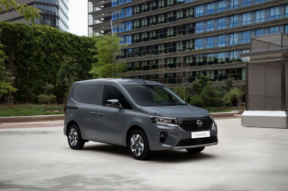 Recensione Nissan Townstar: una combinazione di comfort e funzionalità