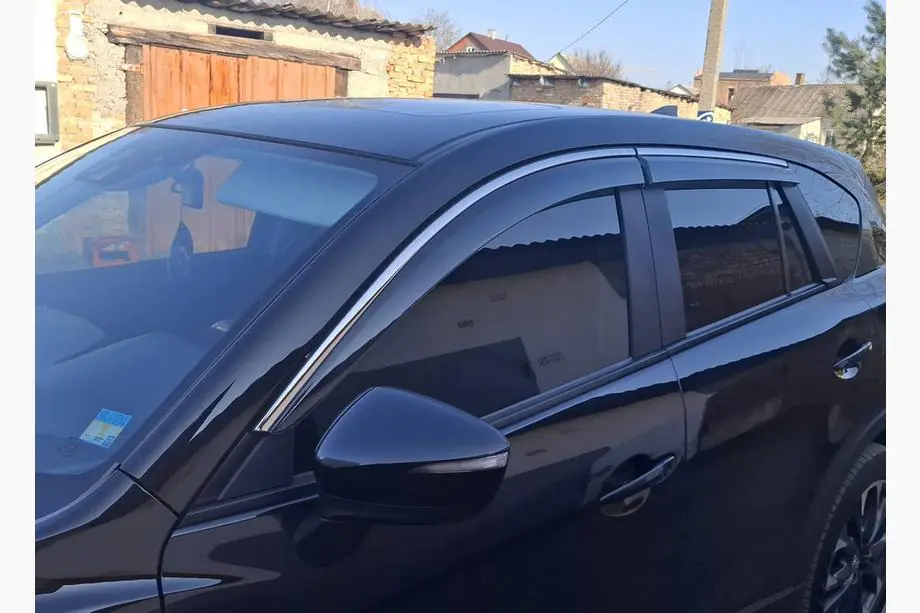 Mazda CX-5 2012-2017 Deflettori Finestrini con Modanatura Cromata Niken Luxury (4 pz) Foto 1