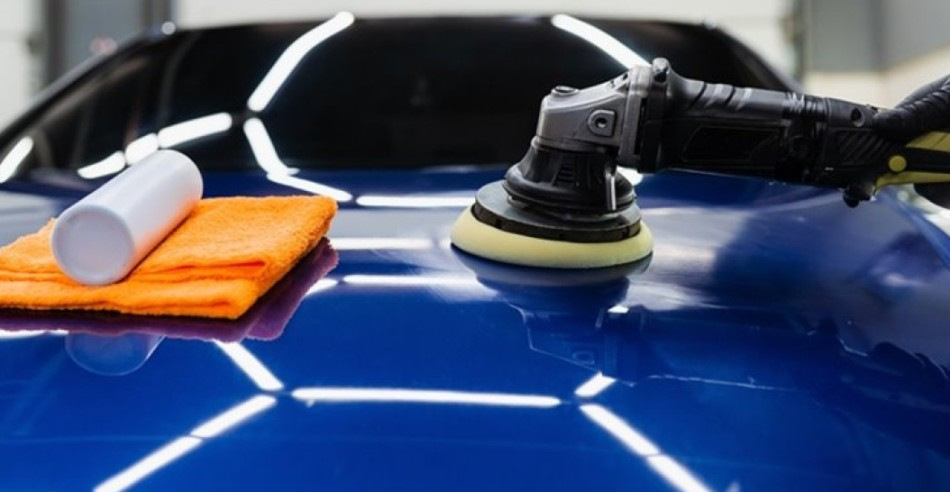 Cos’è la lucidatura abrasiva della carrozzeria dell’auto?