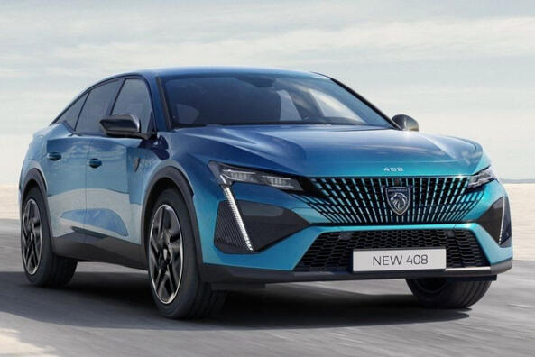 Recensione Peugeot 408: fastback elegante e tecnologica Foto 2