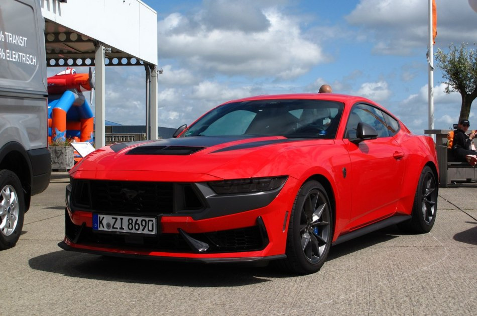 Revisione della Ford Mustang di settima generazione