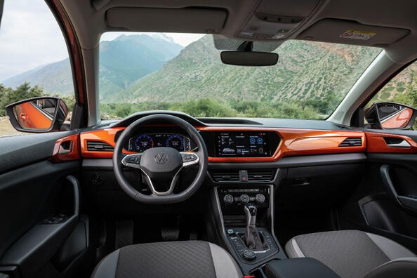 Recensione Volkswagen Taos: crossover elegante e pratico Foto 6