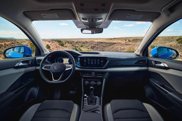Recensione Volkswagen Taos: crossover elegante e pratico Foto 5