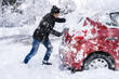 Come tirare fuori un’auto da un cumulo di neve? foto 1