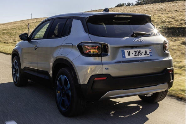 Recensione Jeep Avenger EV: l’evoluzione elettrica del marchio americano Foto 4