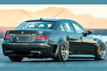 BMW 5 Series E60/E61 2003-2010 Spoiler Posteriore DPT V-2 (Nero Lucido) foto 1