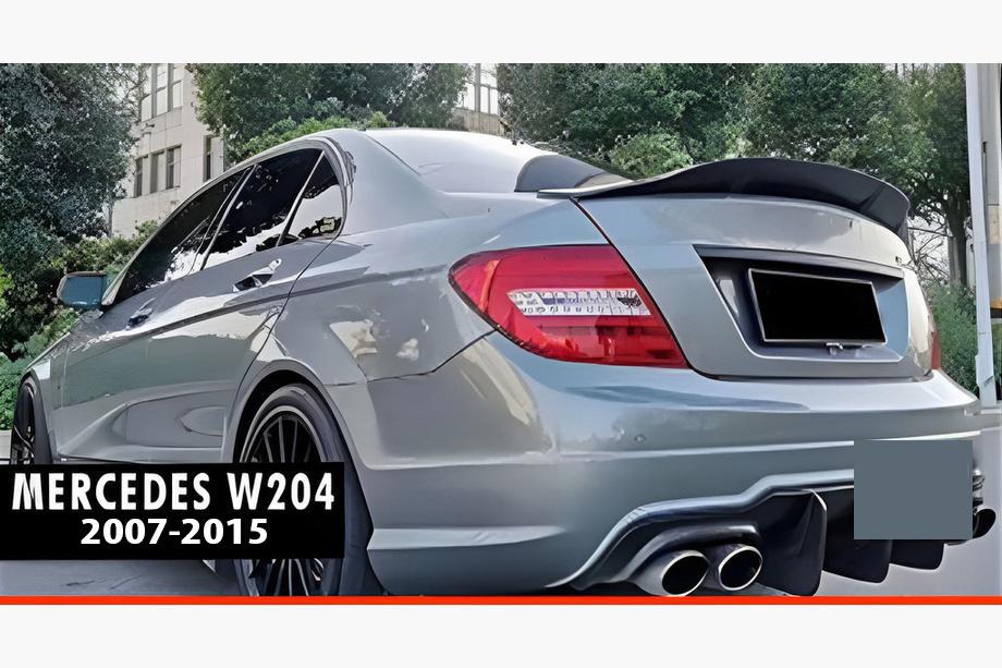 Mercedes C-class W204 2007-2015 Spoiler DPT V-2 (Nero Lucido) Foto 1