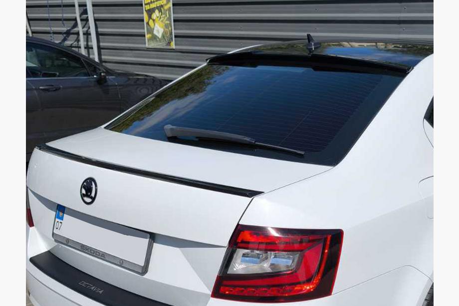 Skoda Octavia III A7 2013-2019 Spoiler DPT (Nero Lucido) Foto 1
