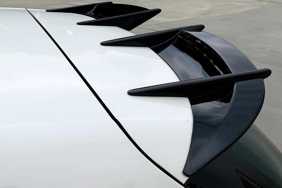 Volkswagen Golf 7/E-Golf 2012-2020 Spoiler DPT V-7 (per Base HB, nero lucido) Foto 1