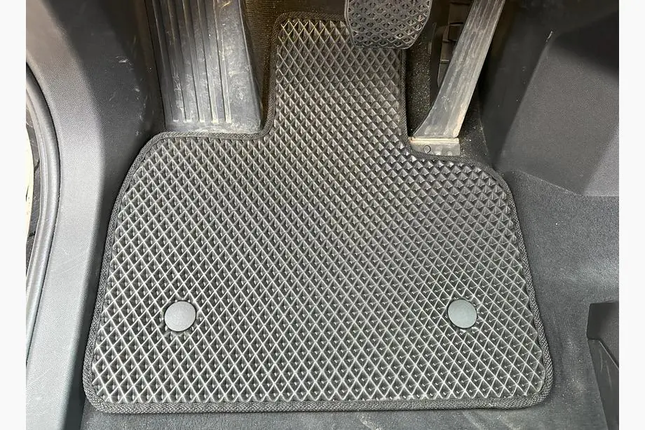 BMW iX (I20) 2022- Tappetini EVA V-1 (Nero) Image