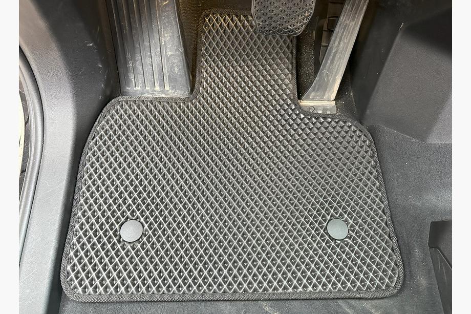 BMW iX (I20) 2022- Tappetini EVA V-2 (Nero) Image